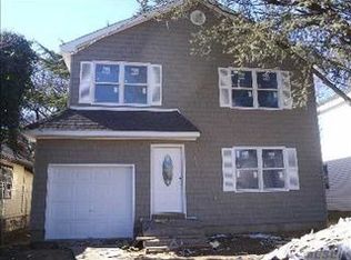 844 Bradley St #A, W Hempstead, NY 11552