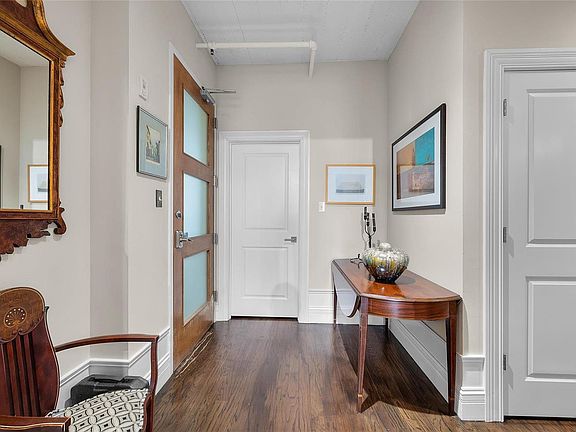 5th image of 4901 Washington Blvd APT 5A