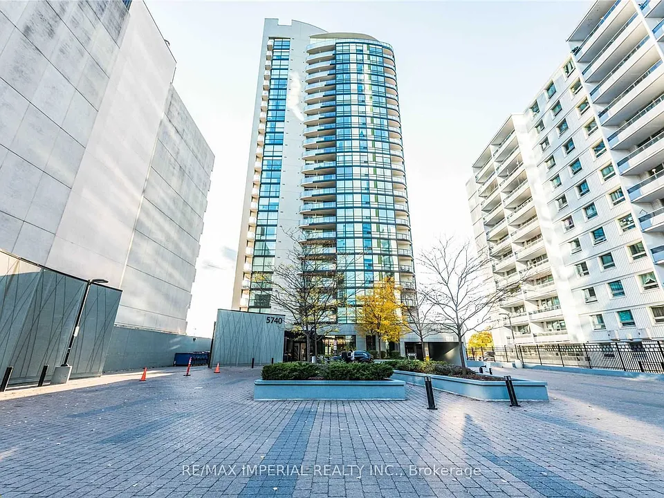 5740 Yonge St #201