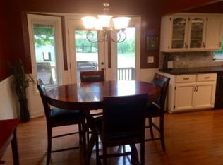 19690 Mission Rd, Stilwell, KS 66085