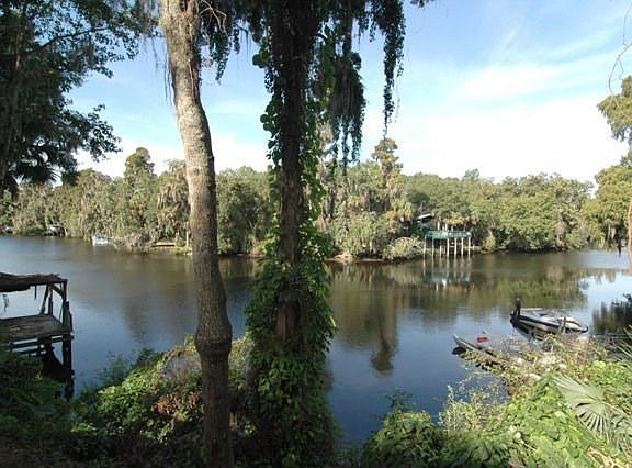 3rd image of 3924 Alafia Blvd