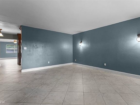 4th image of 4108 Brandeis Ave