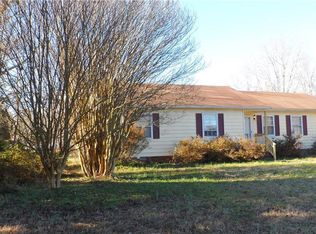 8836 Shewsbury Dr, New Kent, VA 23124