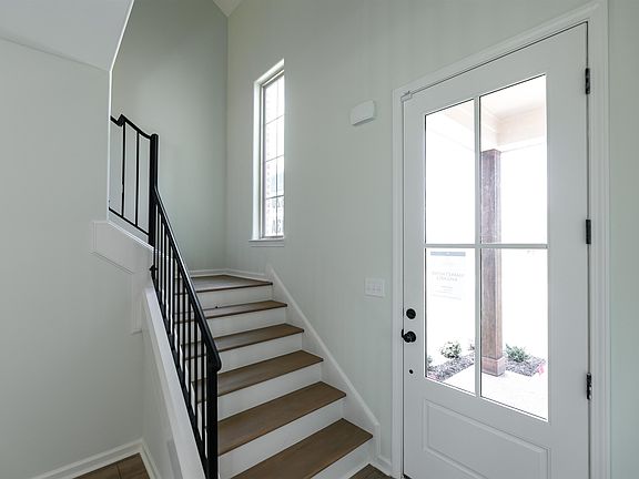 2nd image of 320 Saint Andrews Dr