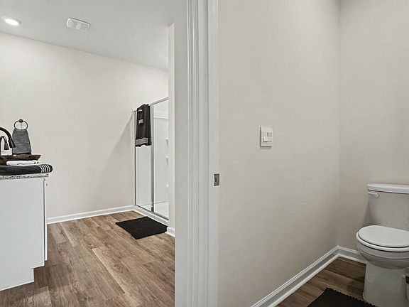 3rd image of 5032 Appleridge Dr.