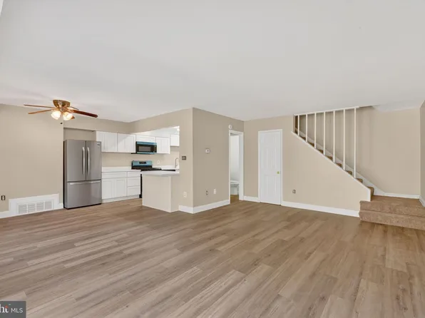 2312 Ewing Ave APT 15, Suitland, MD 20746