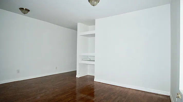 Rented by BRICK & GALO REALTY CORP | media 17