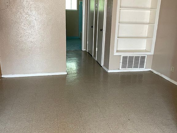4th image of 4434 Fleetwood Ln #Afdd3b902