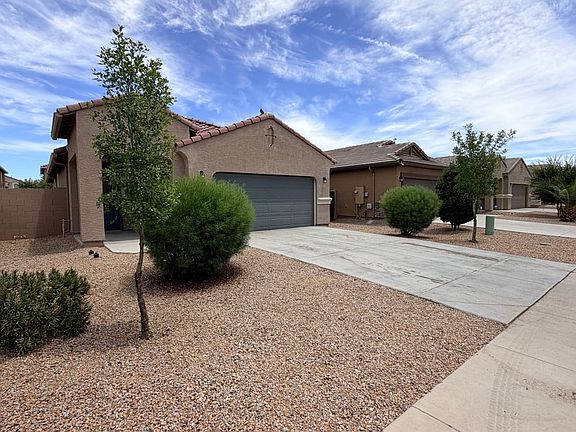 3rd image of 35420 W San Alvarez Ave
