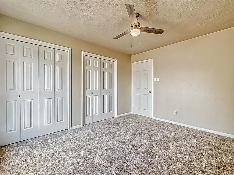 2478 Woodbury St — Photo 34