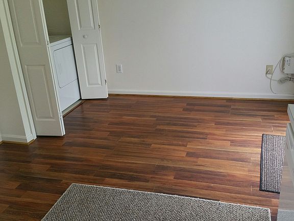 3rd image of 9911 Warwick Pl