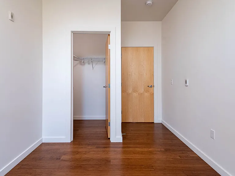Central Eastside Lofts | Laurelhurst Bedroom