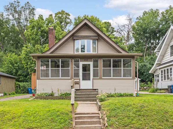 258 Winifred St W, Saint Paul, MN 55107