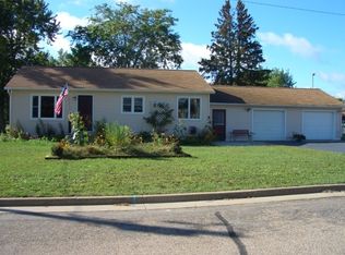 365 W Randolph St, Rosholt, WI 54473