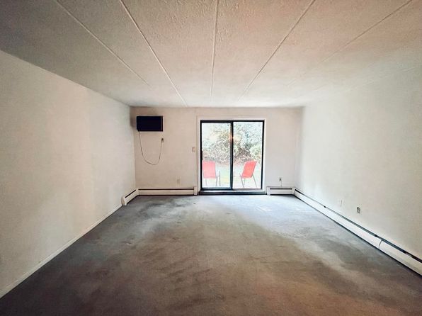 21 Dougherty Blvd APT V3, Glen Mills, PA 19342