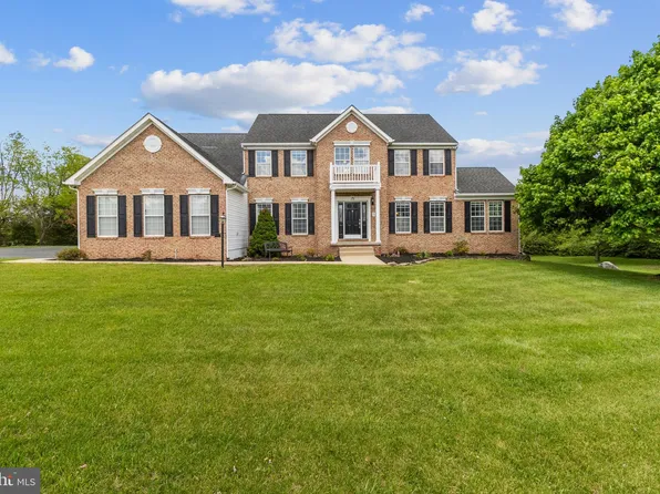 78 Irish Ln, Martinsburg, WV 25403