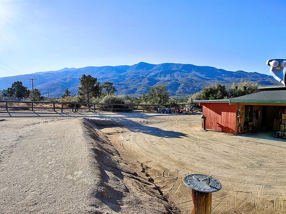 5th image of 62950 Rockwood Dr
