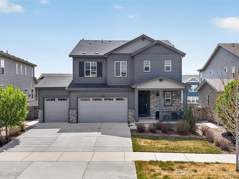 1st image of 127 N Oak Hill Way