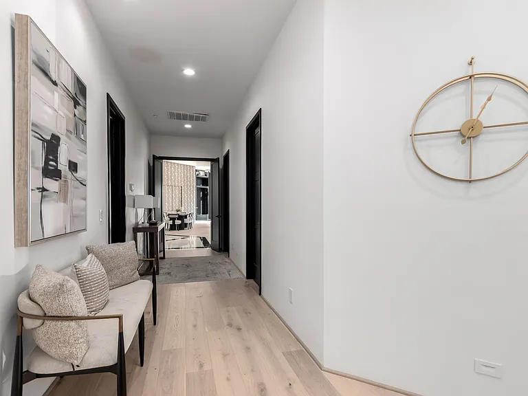 N 65th Pl — Photo 8