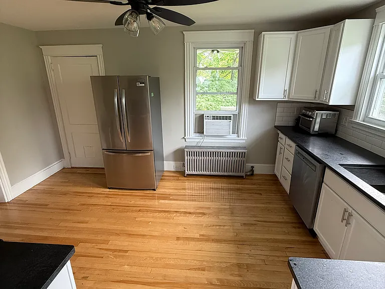 50 Rockland Ave #2 — Photo 2