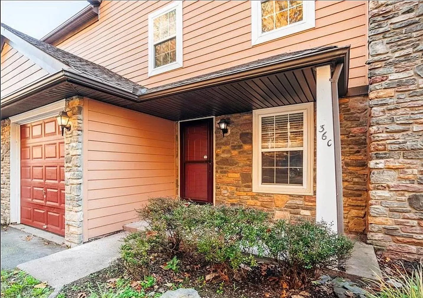 36 Sky View Dr — Photo 2