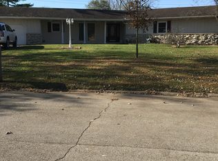 6013 W Hellis Dr, Muncie, IN 47304
