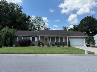 137 Rosewood Dr, Hannibal, MO 63401