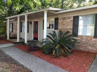 2239 Sparrow Ln, Pensacola, FL 32534