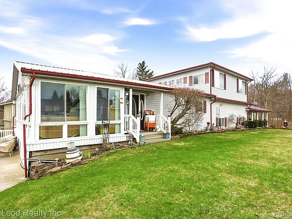 5th image of 3021 Huston Dr