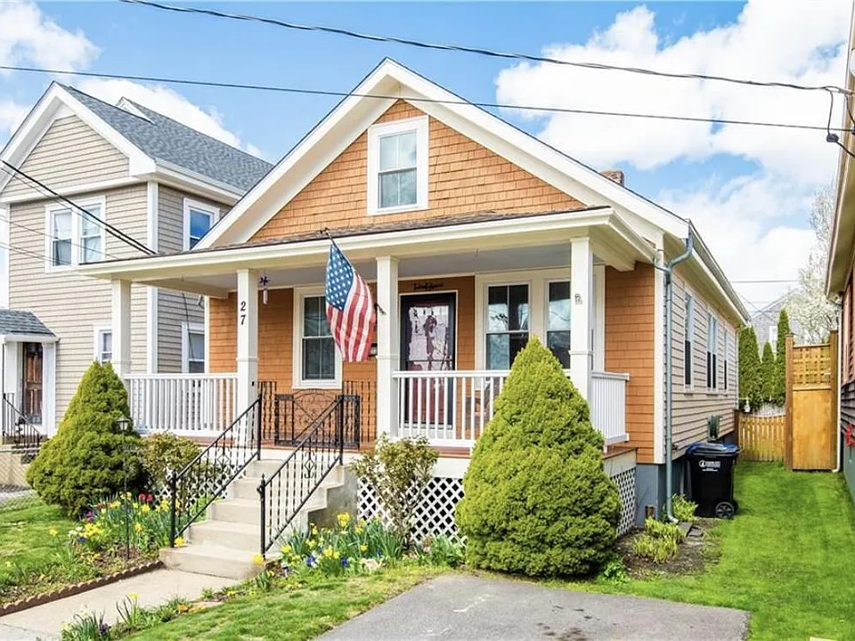 27 Peckham Ave
