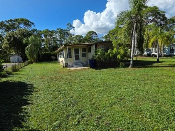 18381 Wayne Dr, North Fort Myers, FL 33917