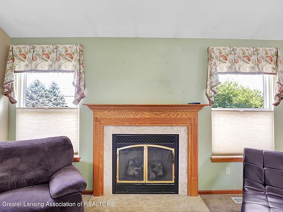 5th image of 1920 Hollowbrook Dr