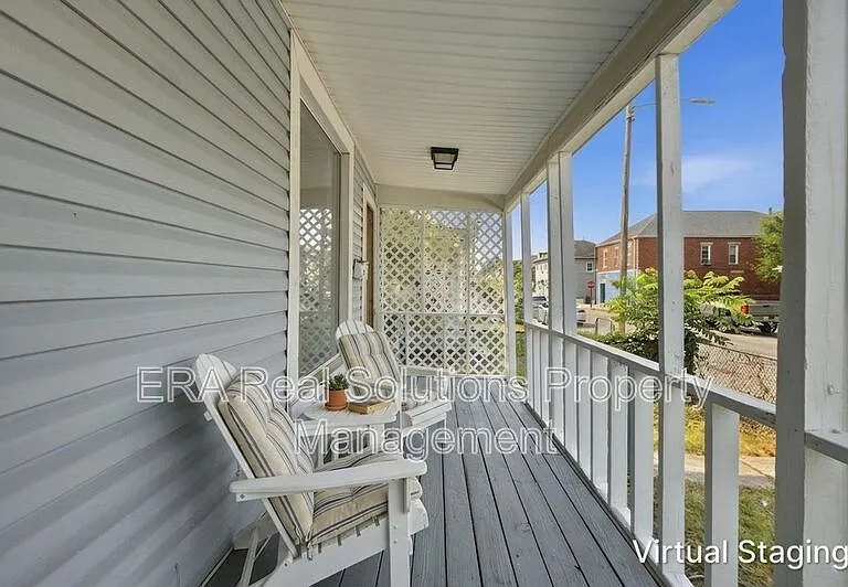 150 S Cypress Ave — Photo 5