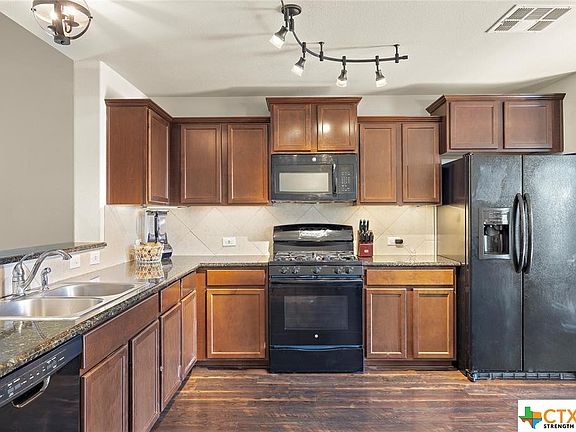 3rd image of 101 Hawkins Ct