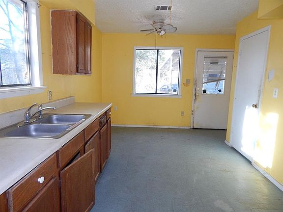 2nd image of 18481 Summer Hills Blvd