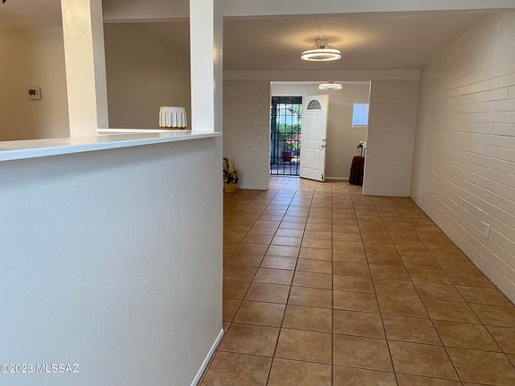 5th image of 4001 S Winter Palm Dr