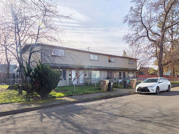 5th image of 711 SW Burgess St