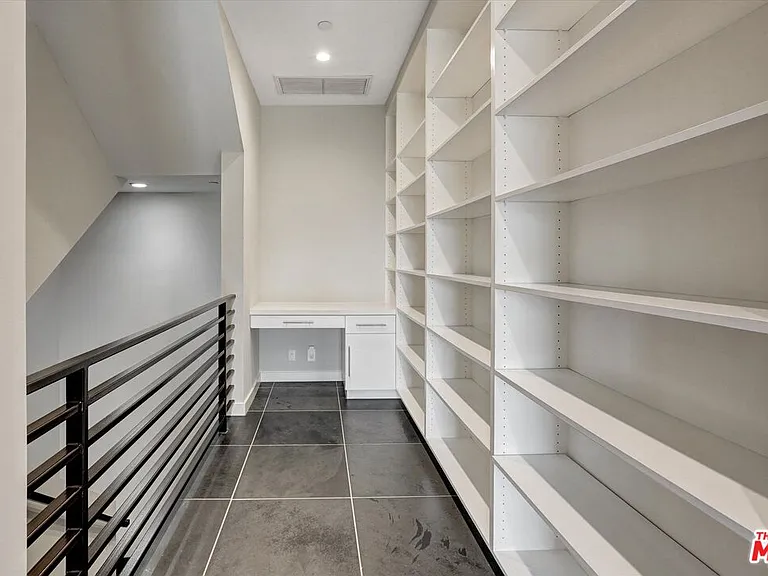 3850 Rambla Orienta — Photo 20