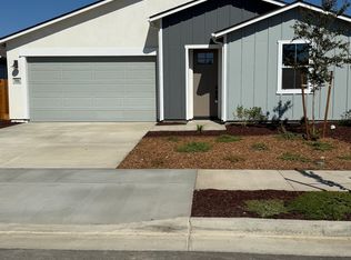 7006 W Grove Ave, Visalia, CA 93291