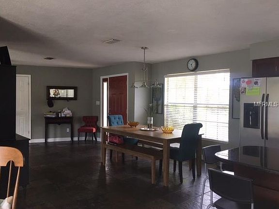 3rd image of 26 Wisteria Dr