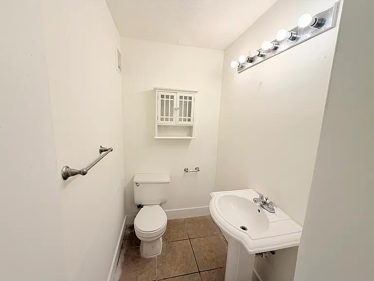 34 Crossings Cir #D — Photo 10