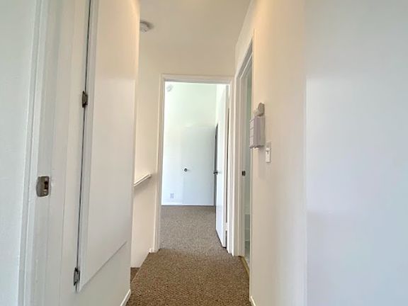4th image of 18953-18955 Gault St #3