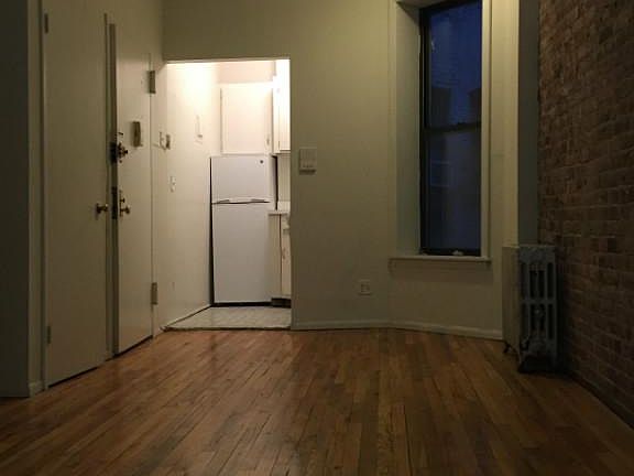 3rd image of 327 E 92nd St APT 3C