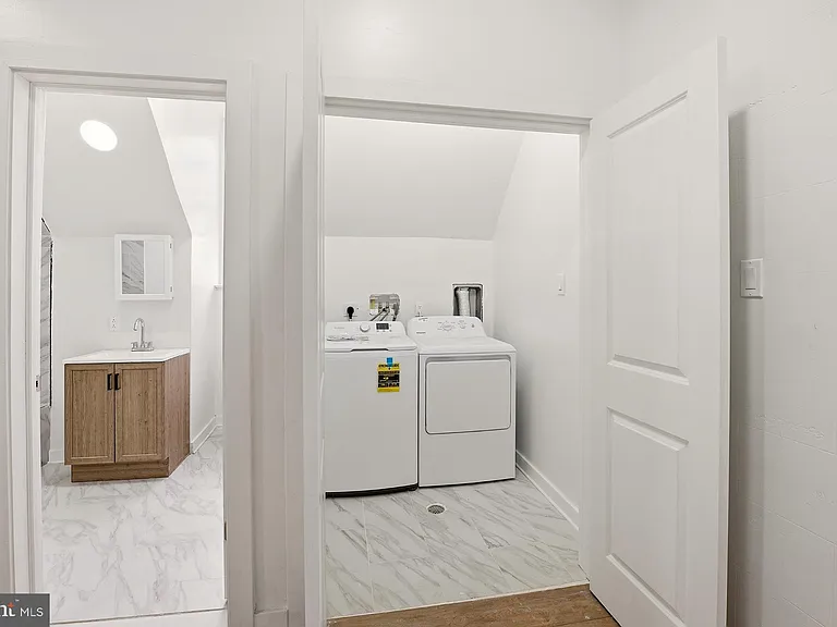 6012 Ridge Ave #7 — Photo 9