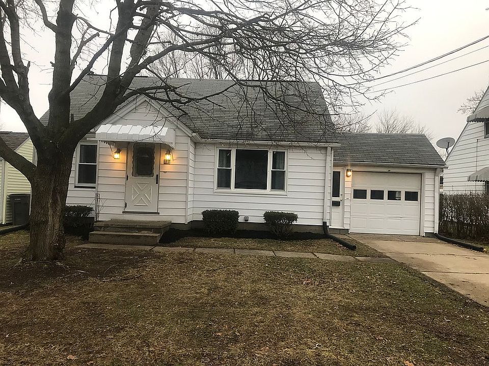 1st image of 221 Devinney Ave