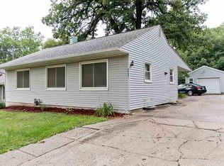 225 Teeters Ct, Iowa City, IA 52246