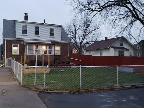 3rd image of 2508 Campbell St