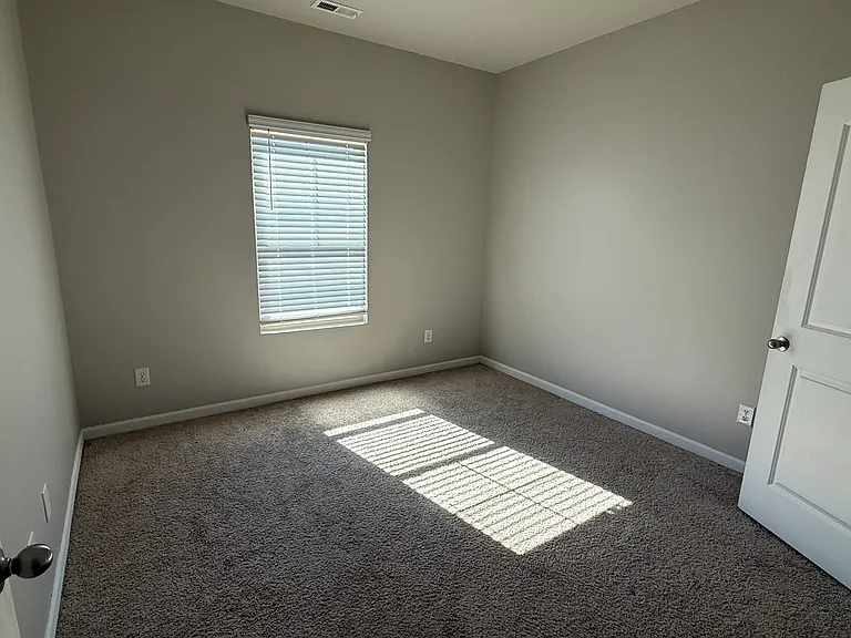 115 Creek Ridge Dr — Photo 12
