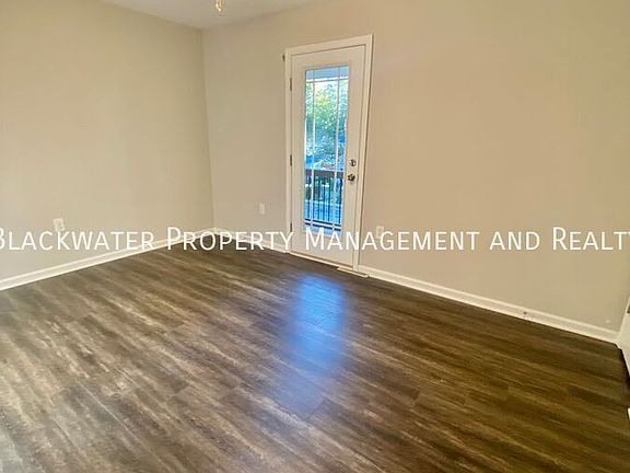 5th image of 706 Grove St #B