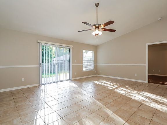 3rd image of 1697 Glen Laurel Dr